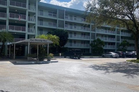 Condominio en Pompano Beach, Florida, 3 dormitorios  № 2348439