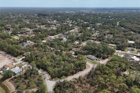 Terreno en venta en North Port, Florida № 2155178 - foto 11