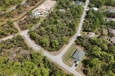 Terreno en venta en North Port, Florida № 2155178 - foto 15