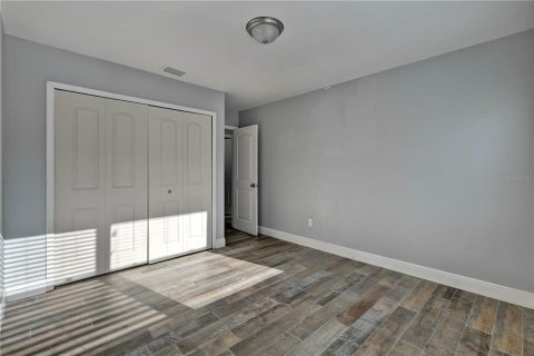 Casa en venta en Orlando, Florida, 4 dormitorios, 213.21 m2 № 2120210 - foto 17