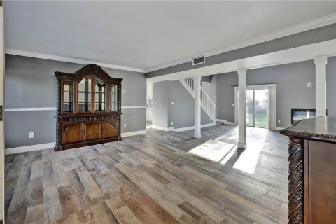 Casa en venta en Orlando, Florida, 4 dormitorios, 213.21 m2 № 2120210 - foto 4