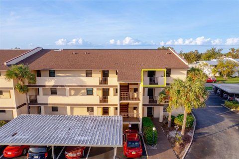 Condo in Port Charlotte, Florida, 2 bedrooms  № 1792793 - photo 4