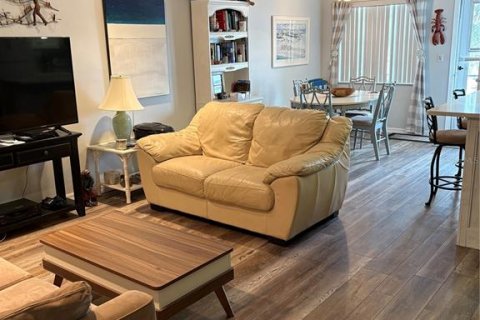 Снять в аренду кондоминиум в Ларго, Флорида 4 комнаты, 61.13м2, № 1618838 - фото 11