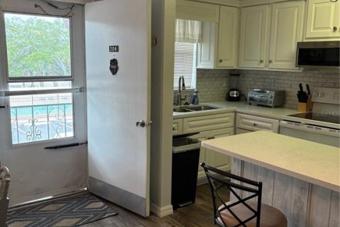 Снять в аренду кондоминиум в Ларго, Флорида 4 комнаты, 61.13м2, № 1618838 - фото 6