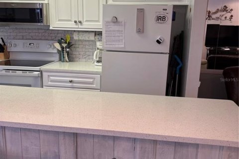 Снять в аренду кондоминиум в Ларго, Флорида 4 комнаты, 61.13м2, № 1618838 - фото 21