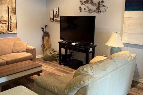 Снять в аренду кондоминиум в Ларго, Флорида 4 комнаты, 61.13м2, № 1618838 - фото 14