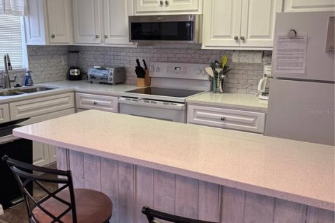 Снять в аренду кондоминиум в Ларго, Флорида 4 комнаты, 61.13м2, № 1618838 - фото 20