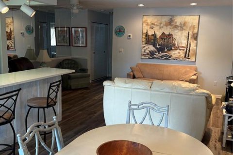 Снять в аренду кондоминиум в Ларго, Флорида 4 комнаты, 61.13м2, № 1618838 - фото 18