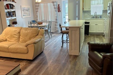 Снять в аренду кондоминиум в Ларго, Флорида 4 комнаты, 61.13м2, № 1618838 - фото 12