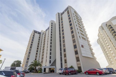 Condominio en alquiler en Clearwater, Florida, 2 dormitorios, 117.43 m2 № 1530484 - foto 1