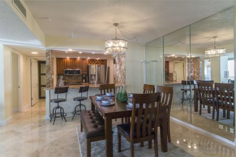 Condominio en alquiler en Clearwater, Florida, 2 dormitorios, 117.43 m2 № 1530484 - foto 10
