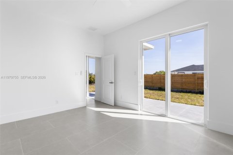 Villa ou maison à vendre à Lehigh Acres, Floride: 4 chambres № 2046139 - photo 11