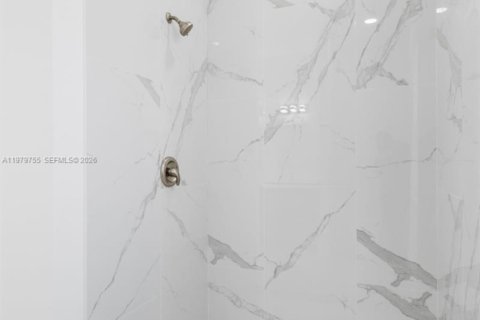 Villa ou maison à vendre à Lehigh Acres, Floride: 4 chambres № 2046139 - photo 16