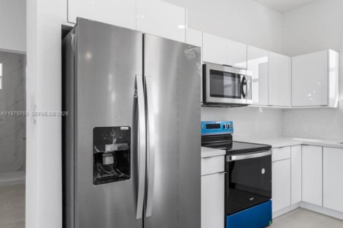 Villa ou maison à vendre à Lehigh Acres, Floride: 4 chambres № 2046139 - photo 8