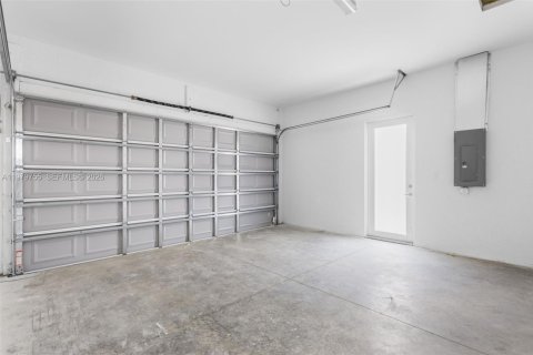 Villa ou maison à vendre à Lehigh Acres, Floride: 4 chambres № 2046139 - photo 3