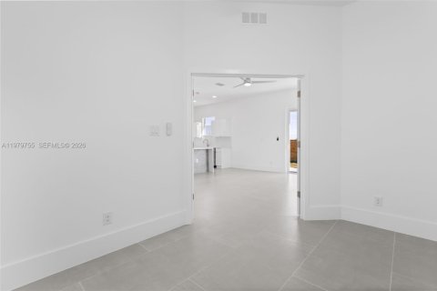 Villa ou maison à vendre à Lehigh Acres, Floride: 4 chambres № 2046139 - photo 21