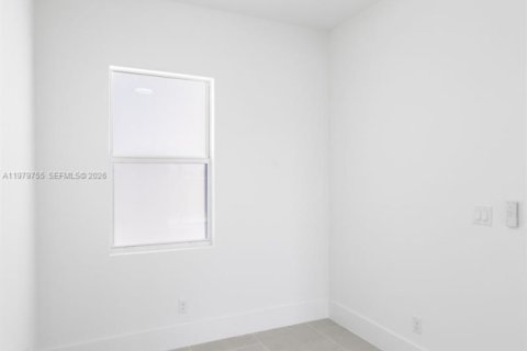 Villa ou maison à vendre à Lehigh Acres, Floride: 4 chambres № 2046139 - photo 20