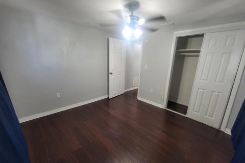 House in New Port Richey, Florida 3 bedrooms, 125.42 sq.m. № 1904350 - photo 17