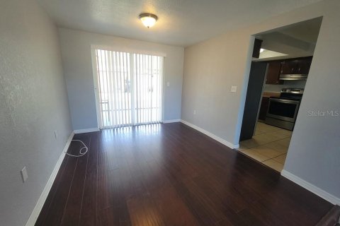 House in New Port Richey, Florida 3 bedrooms, 125.42 sq.m. № 1904350 - photo 6