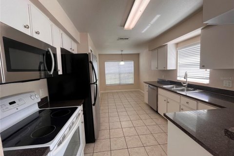 Villa ou maison à louer à Winter Haven, Floride: 3 chambres, 140.56 m2 № 2107328 - photo 4