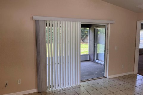 Villa ou maison à louer à Winter Haven, Floride: 3 chambres, 140.56 m2 № 2107328 - photo 8