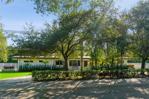 Casa en venta en Pinecrest, Florida, 4 dormitorios, 176.89 m2 № 1792374 - foto 2
