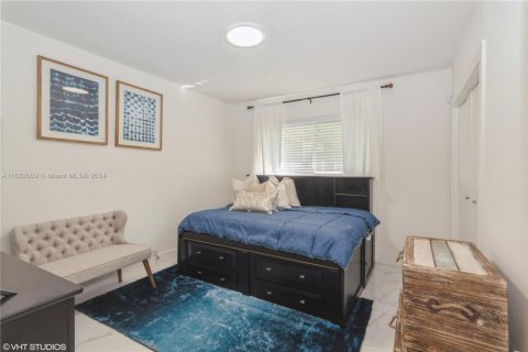Casa en venta en Pinecrest, Florida, 4 dormitorios, 176.89 m2 № 1792374 - foto 14