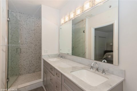 Casa en venta en Pinecrest, Florida, 4 dormitorios, 176.89 m2 № 1792374 - foto 11