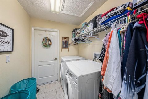 House in Spring Hill, Florida 3 bedrooms, 183.48 sq.m. № 1810785 - photo 15