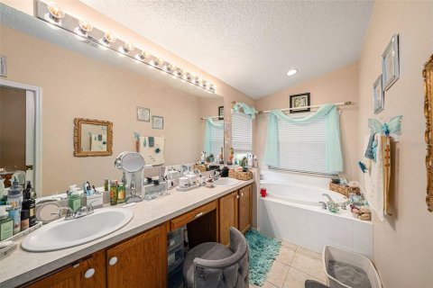 House in Spring Hill, Florida 3 bedrooms, 183.48 sq.m. № 1810785 - photo 19