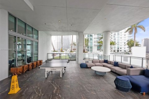 Condo in Miami, Florida, 1 bedroom  № 2027112 - photo 16