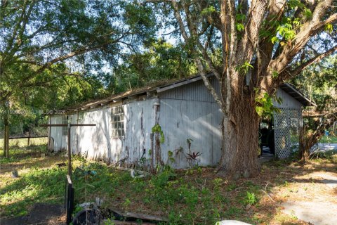 Commercial property in LaBelle, Florida № 2060903 - photo 4