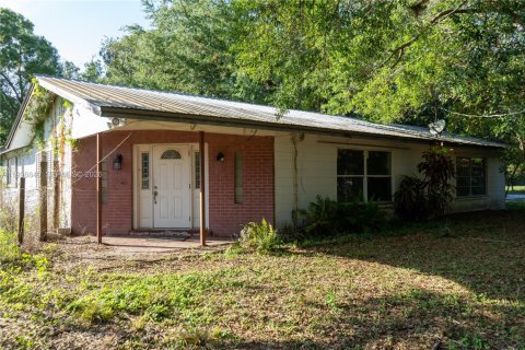 Commercial property in LaBelle, Florida № 2060903 - photo 2