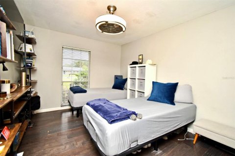 House in Longwood, Florida 4 bedrooms, 224.45 sq.m. № 2215326 - photo 13