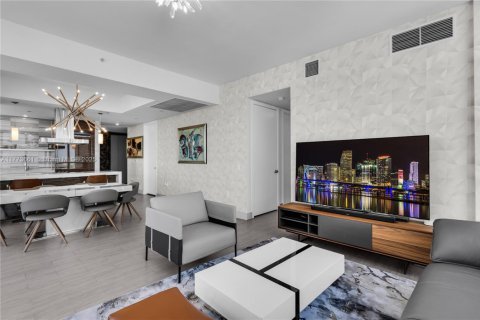 Copropriété à louer à Miami, Floride: 2 chambres, 153.01 m2 № 1692595 - photo 5