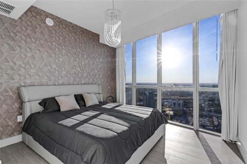 Copropriété à louer à Miami, Floride: 2 chambres, 153.01 m2 № 1692595 - photo 12