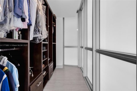 Copropriété à louer à Miami, Floride: 2 chambres, 153.01 m2 № 1692595 - photo 17