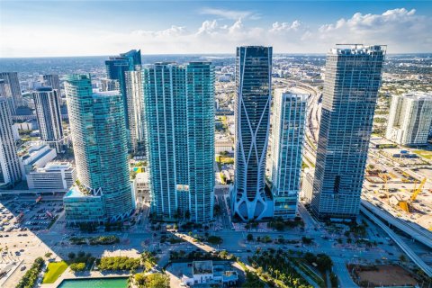 Copropriété à louer à Miami, Floride: 2 chambres, 153.01 m2 № 1692595 - photo 23