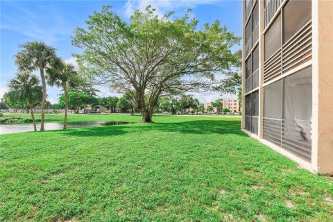 Copropriété à louer à Lauderdale Lakes, Floride: 1 chambre, 77.57 m2 № 1956418 - photo 13