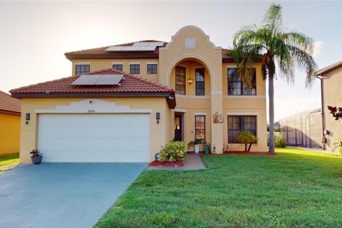 Casa en venta en Kissimmee, Florida, 5 dormitorios, 210.33 m2 № 1743413 - foto 1
