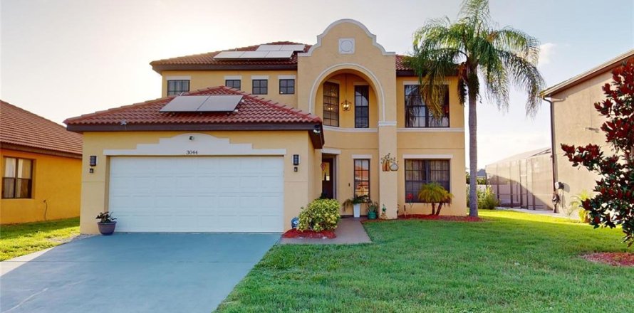 Casa en Kissimmee, Florida 5 dormitorios, 210.33 m2 № 1743413