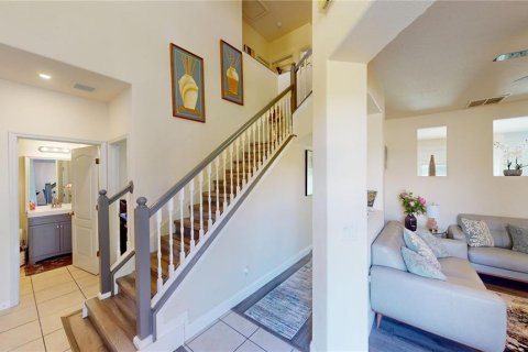 Casa en venta en Kissimmee, Florida, 5 dormitorios, 210.33 m2 № 1743413 - foto 8