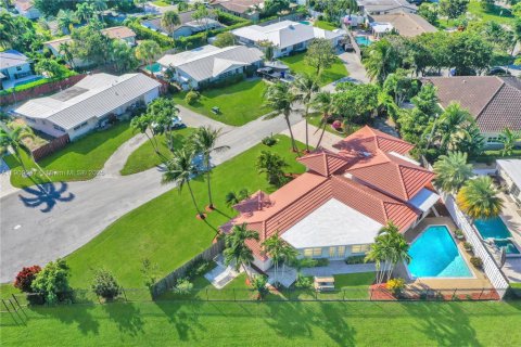 Villa ou maison à vendre à Pompano Beach, Floride: 3 chambres, 221.85 m2 № 1965421 - photo 2