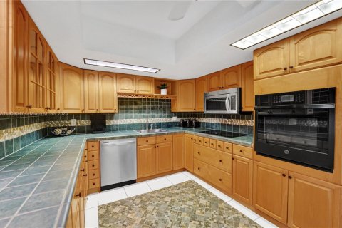 Villa ou maison à vendre à Pompano Beach, Floride: 3 chambres, 221.85 m2 № 1965421 - photo 17