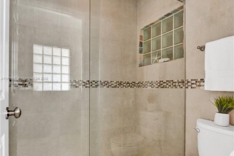 Villa ou maison à vendre à Pompano Beach, Floride: 3 chambres, 221.85 m2 № 1965421 - photo 24