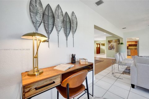 Villa ou maison à vendre à Pompano Beach, Floride: 3 chambres, 221.85 m2 № 1965421 - photo 14