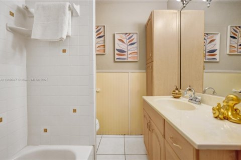 Villa ou maison à vendre à Pompano Beach, Floride: 3 chambres, 221.85 m2 № 1965421 - photo 29