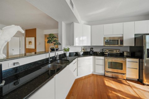 Купить кондоминиум в Палм-Бич-Гарденс, Флорида 4 комнаты, 130.34м2, № 2082507 - фото 9