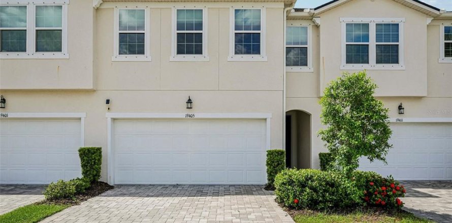 Townhouse in Lutz, Florida 4 bedrooms, 239.13 sq.m. № 2298428