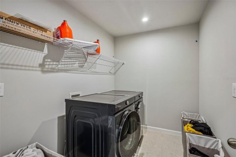Townhouse in Lutz, Florida 4 bedrooms, 239.13 sq.m. № 2298428 - photo 19